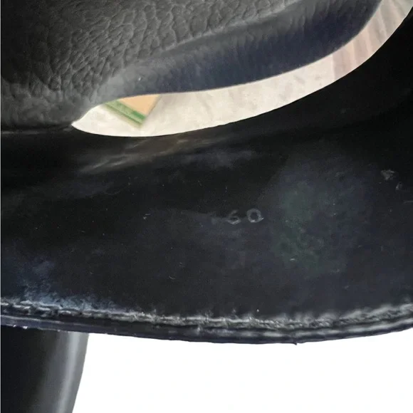 Gucci Black and Brown Strawberry Sandals - Picture 8 of 14